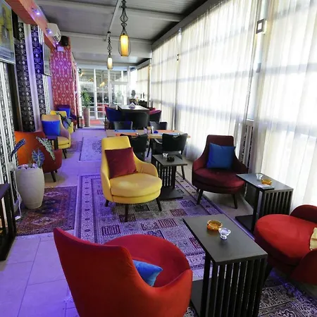 Europa Plaza Hotel