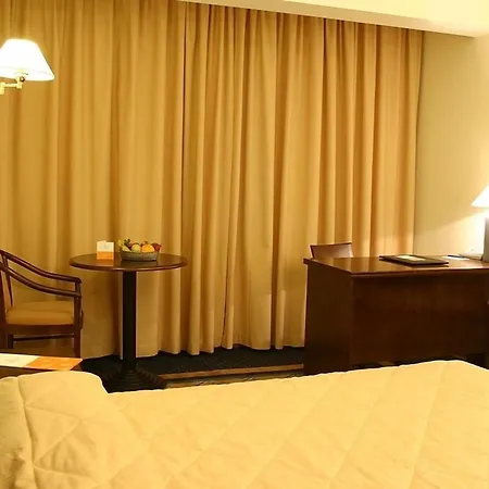 Europa Plaza ニコシア