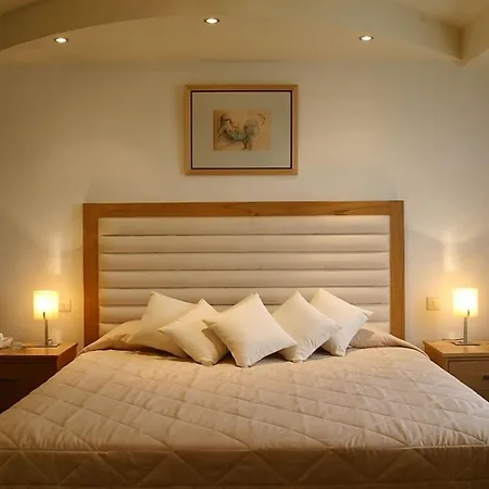 Europa Plaza ホテル