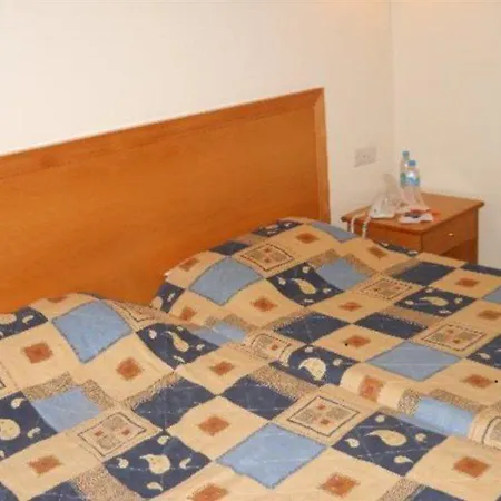 ホテル Europa Plaza 3*